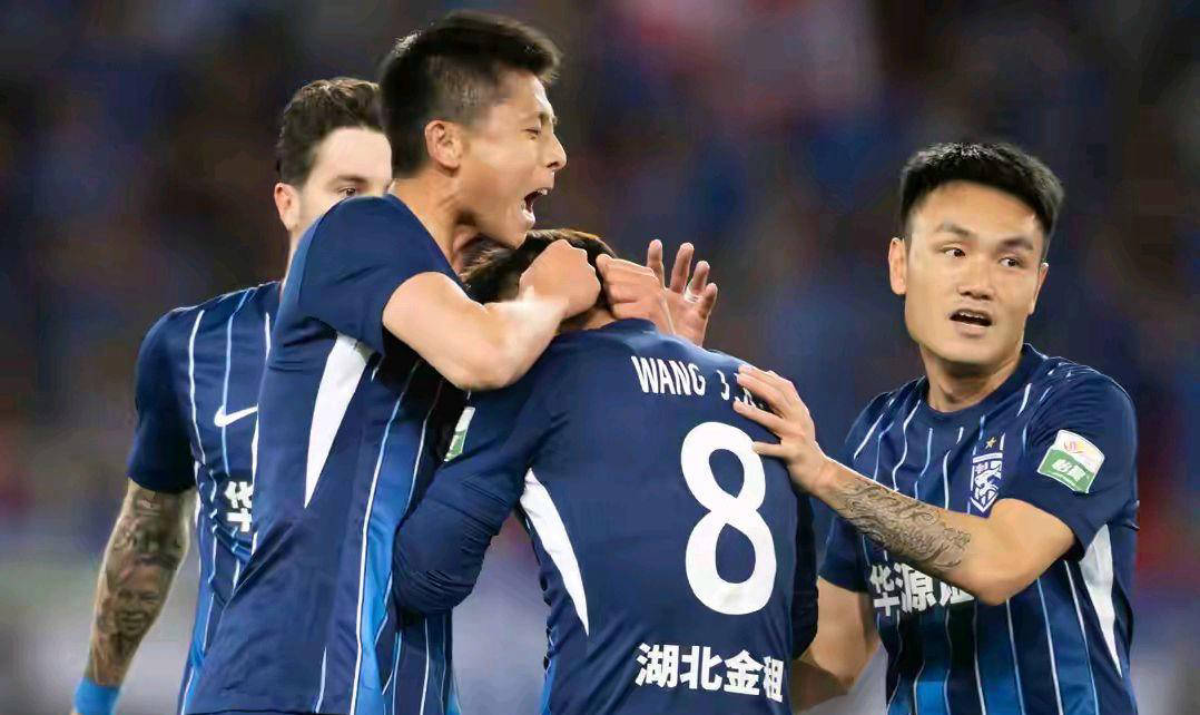 埃斯科城客场大胜，取得三分关键胜利的简单介绍